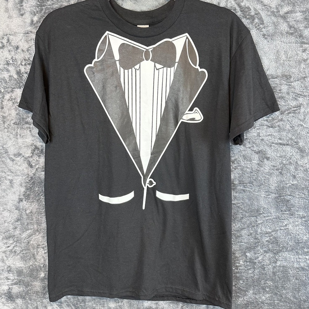Gildan Heavy Cotton Mens M Black Tuxedo Graphic Print Crew Neck Short Sleeve Tee